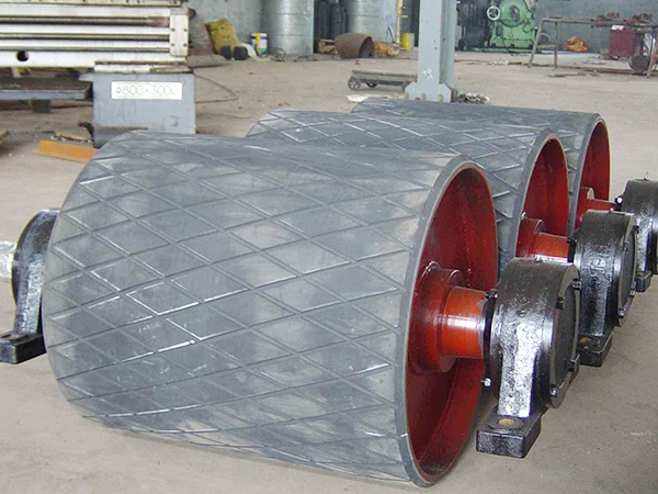 ���z��݁��ݔ�͎��O���еă�(y��u)�c